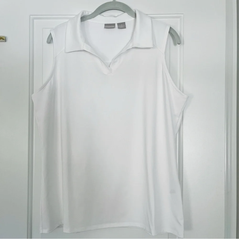 NWOT Chico’s White Sleeveless Collared Knit Top - Picture 1 of 4